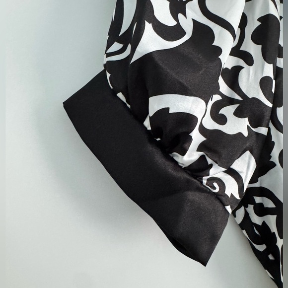 Motherhood Maternity Black and White Patterned Dress - Picture 5 of 6